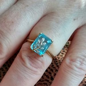 10Kt Yellow Gold Aquamarine Ring